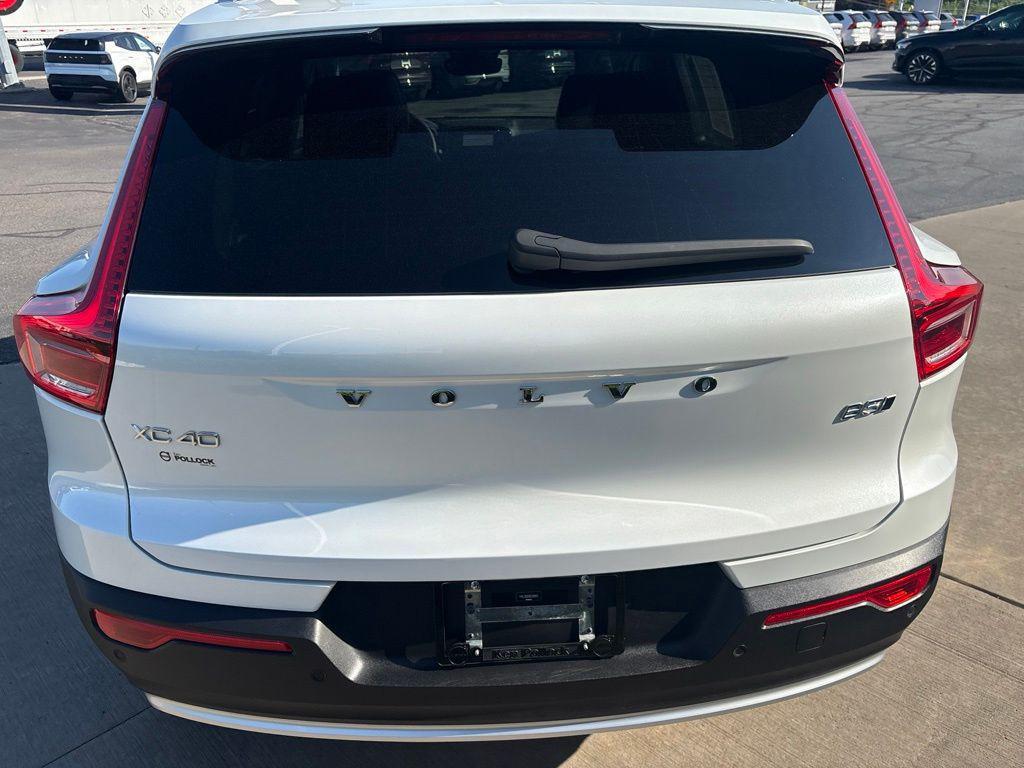 used 2024 Volvo XC40 car, priced at $32,227