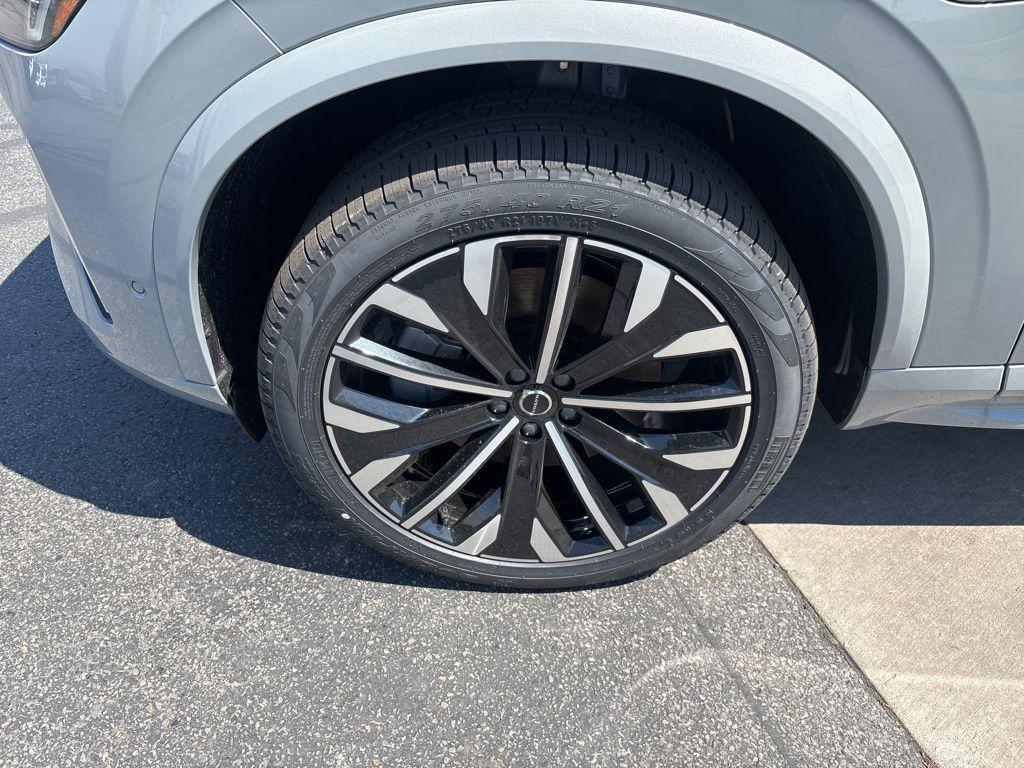 new 2026 Volvo XC90 Plug-In Hybrid car, priced at $85,745