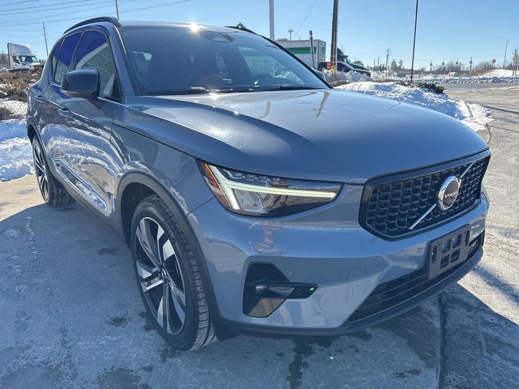 used 2023 Volvo XC40 car, priced at $29,747