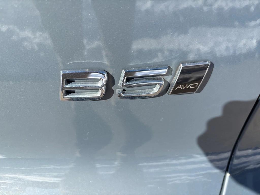 used 2023 Volvo XC40 car, priced at $29,747