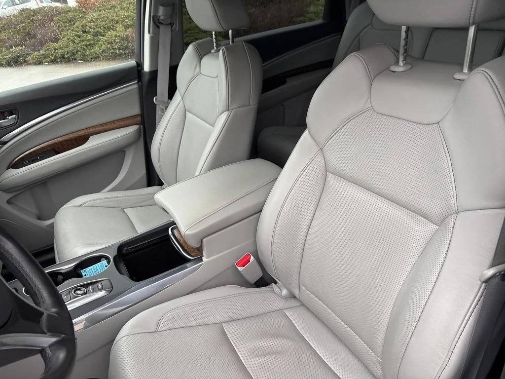 used 2020 Acura MDX car, priced at $21,487