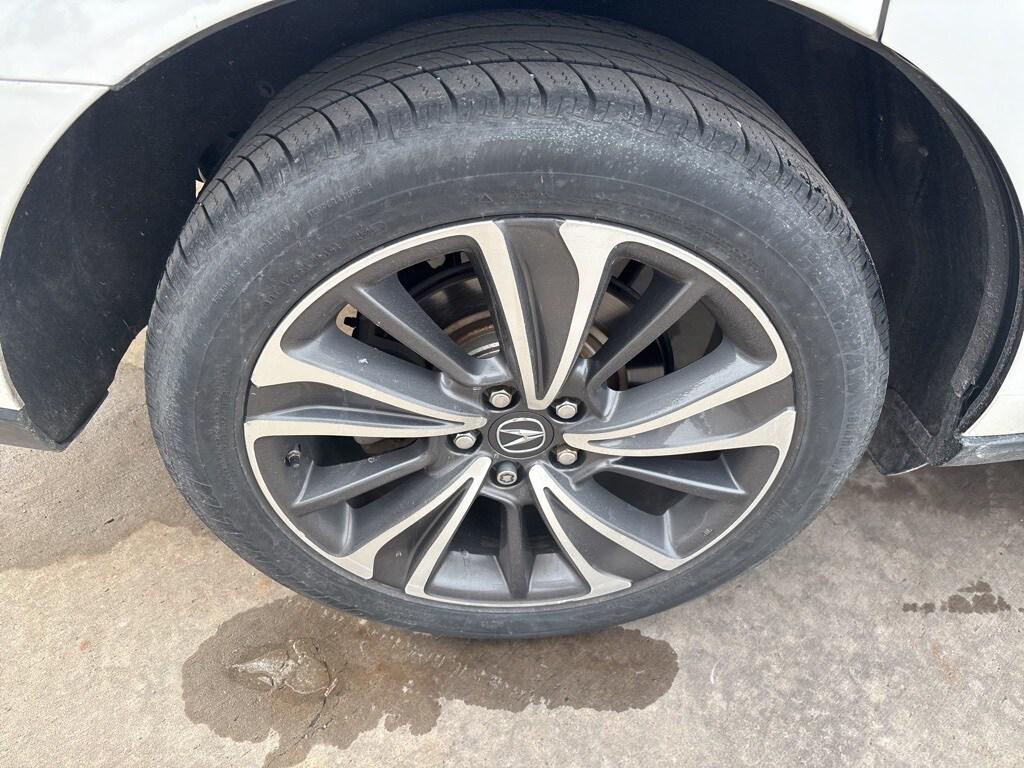 used 2020 Acura MDX car, priced at $23,617