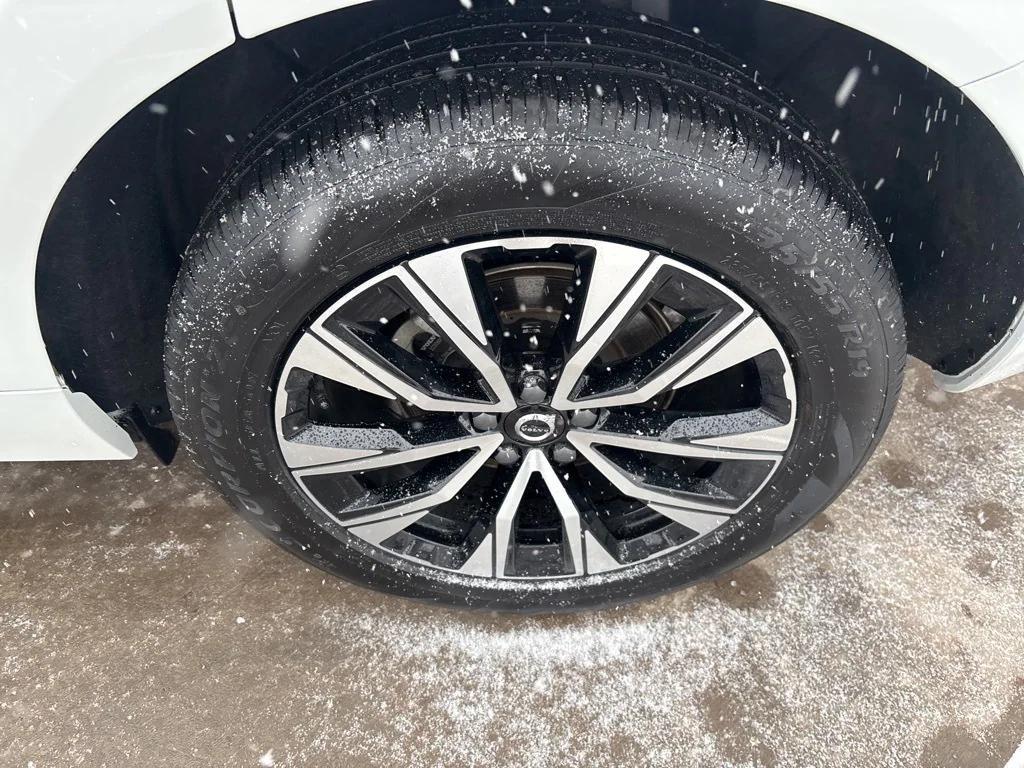 used 2025 Volvo XC60 car, priced at $36,605