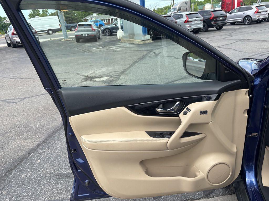 used 2019 Nissan Rogue car, priced at $14,975