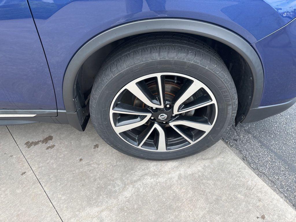 used 2019 Nissan Rogue car, priced at $14,975