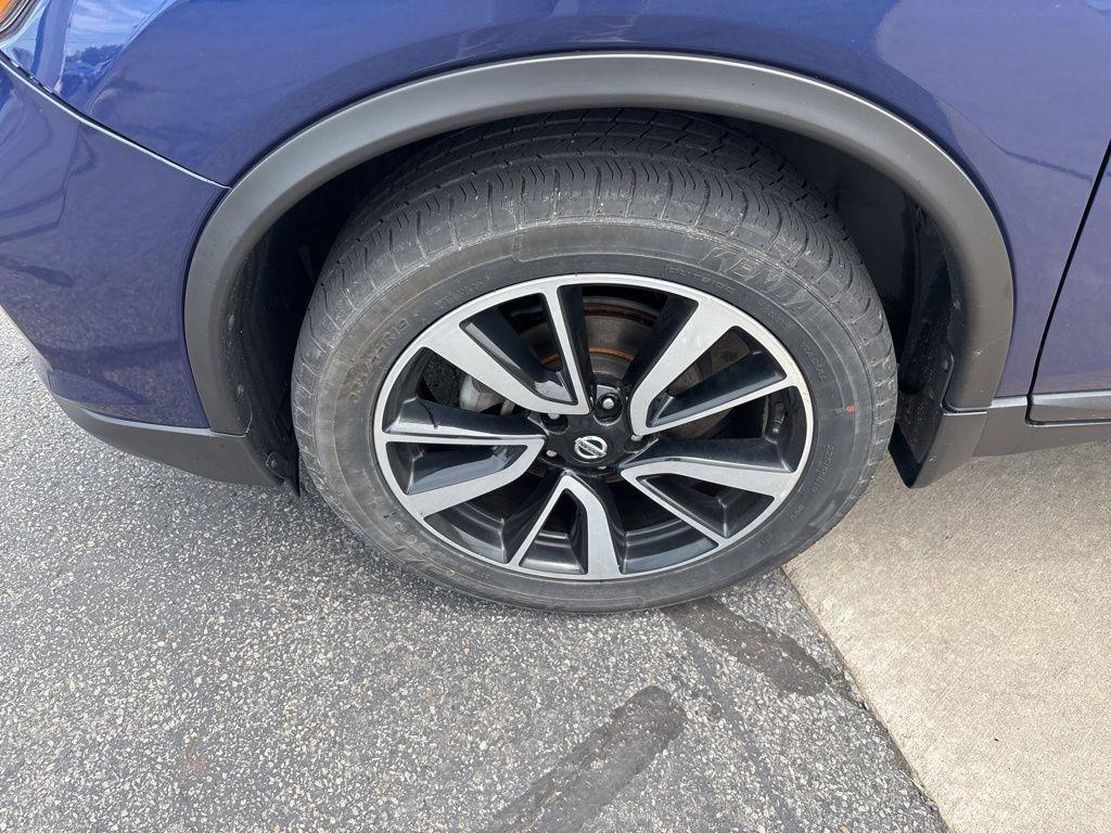 used 2019 Nissan Rogue car, priced at $14,975