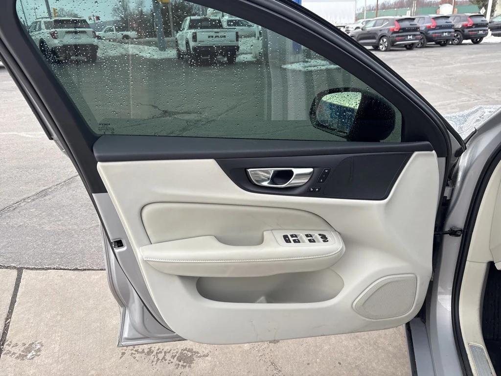 used 2023 Volvo S60 car, priced at $28,995