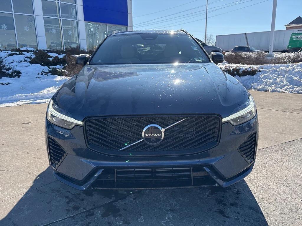 new 2026 Volvo XC60 Plug-In Hybrid car, priced at $70,590