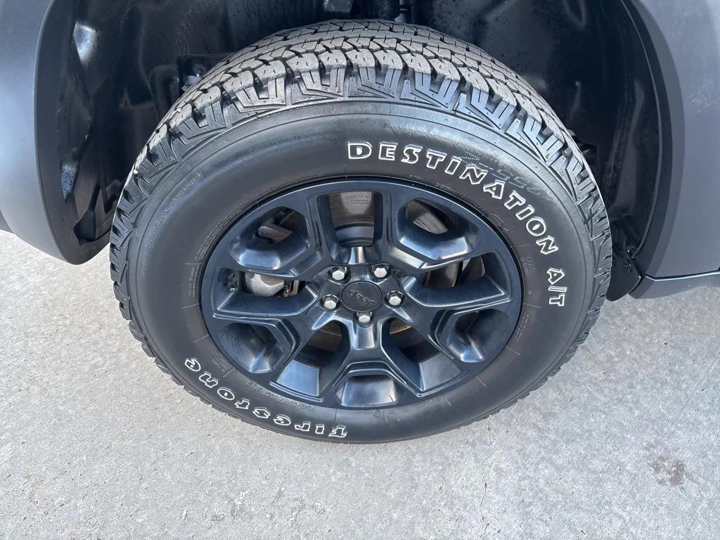 used 2022 Jeep Cherokee car, priced at $22,987