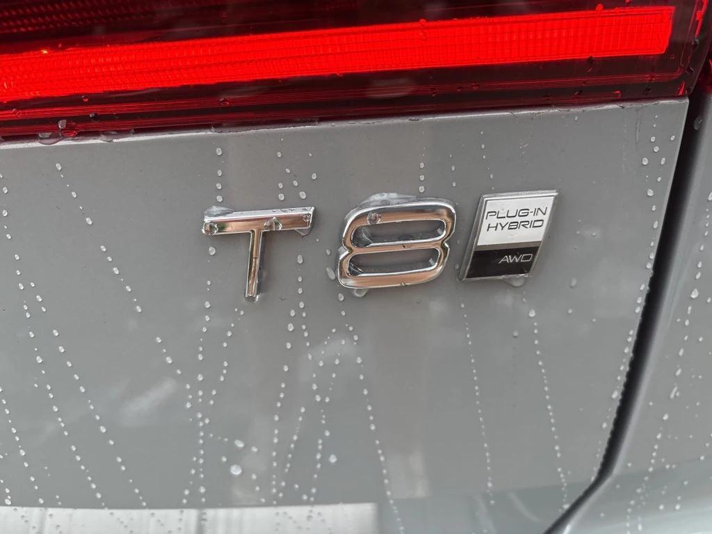 new 2026 Volvo XC60 Plug-In Hybrid car, priced at $75,235