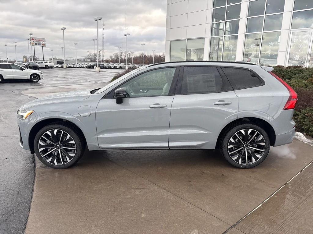 new 2026 Volvo XC60 Plug-In Hybrid car, priced at $75,235