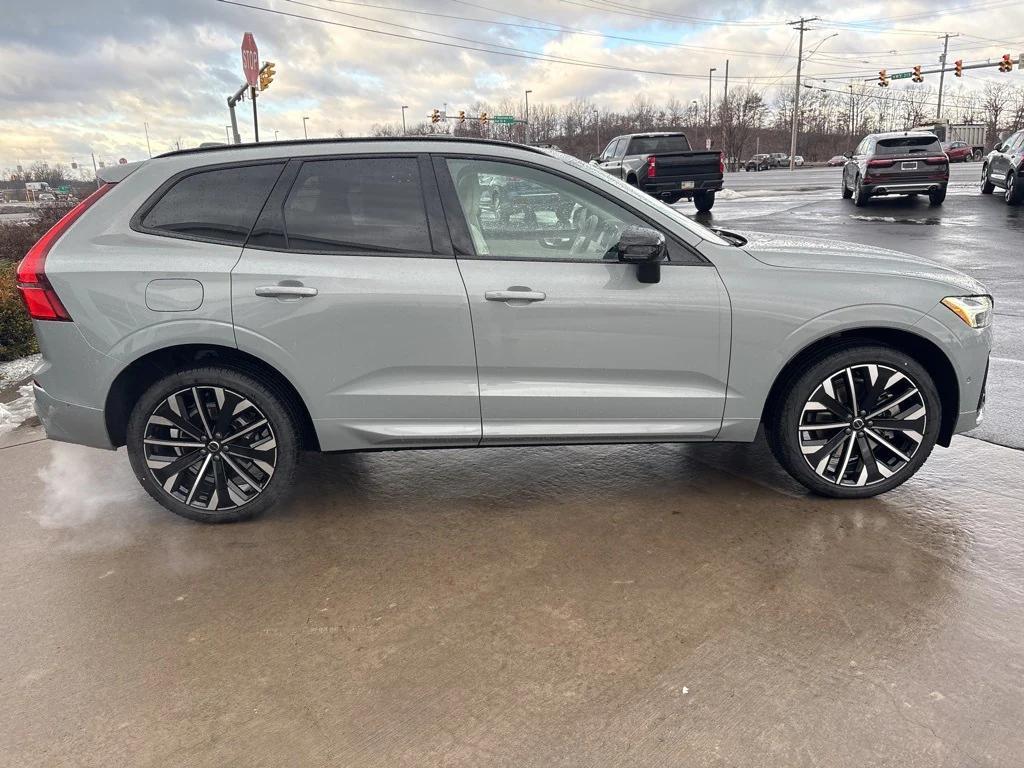 new 2026 Volvo XC60 Plug-In Hybrid car, priced at $75,235