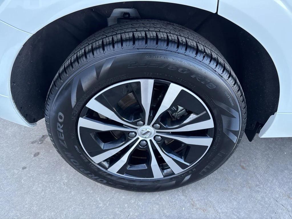 used 2025 Volvo XC60 car, priced at $34,784