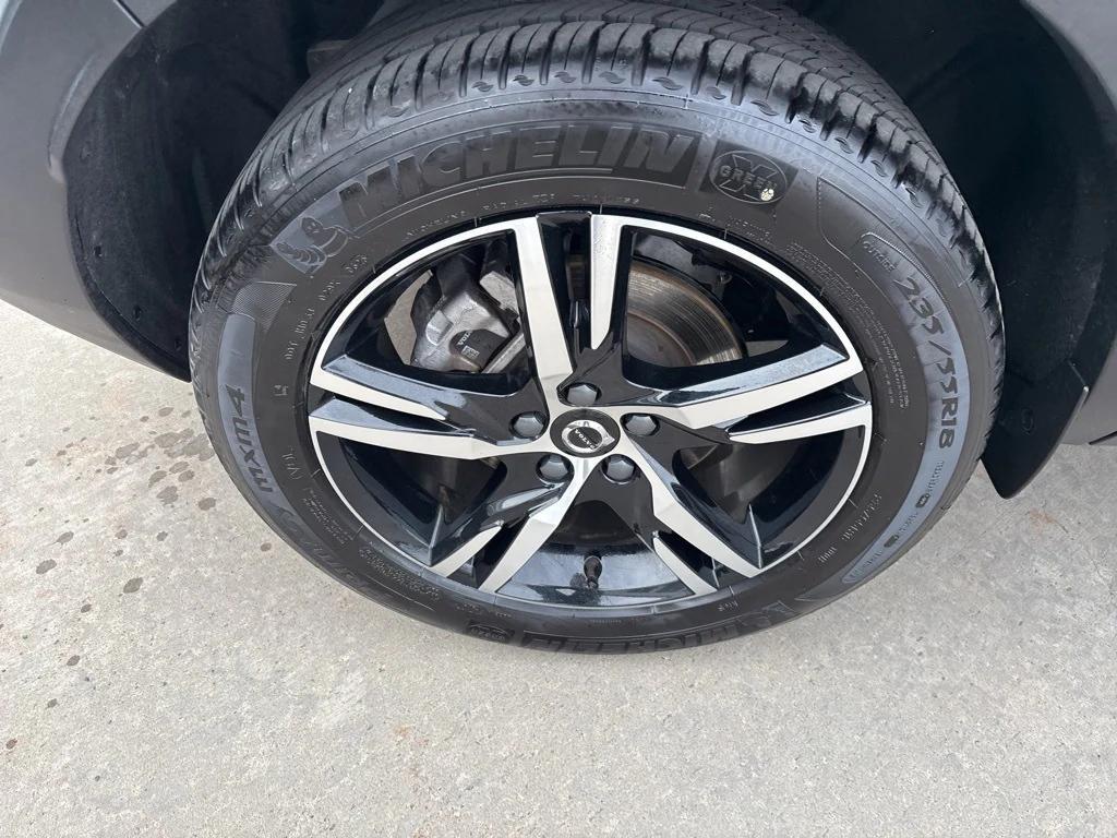 used 2025 Volvo XC40 car, priced at $30,853