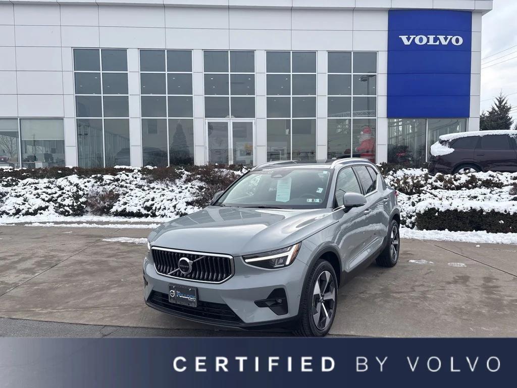 used 2025 Volvo XC40 car, priced at $32,403