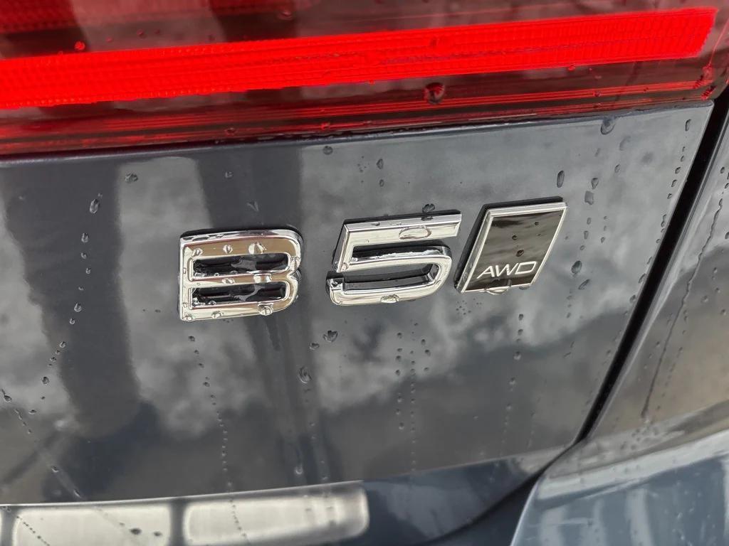 new 2026 Volvo XC60 car, priced at $58,490