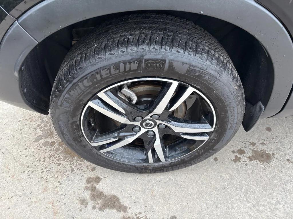 used 2025 Volvo XC40 car, priced at $29,995