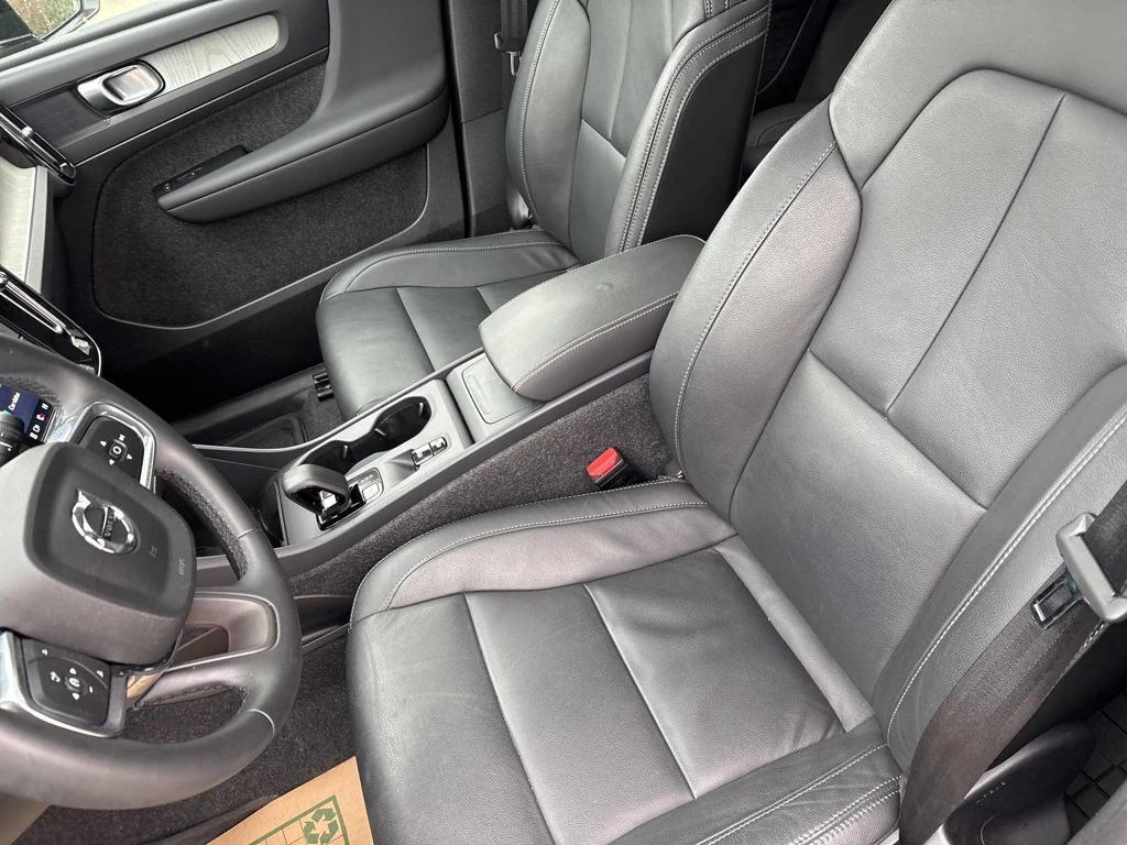 used 2025 Volvo XC40 car, priced at $29,995