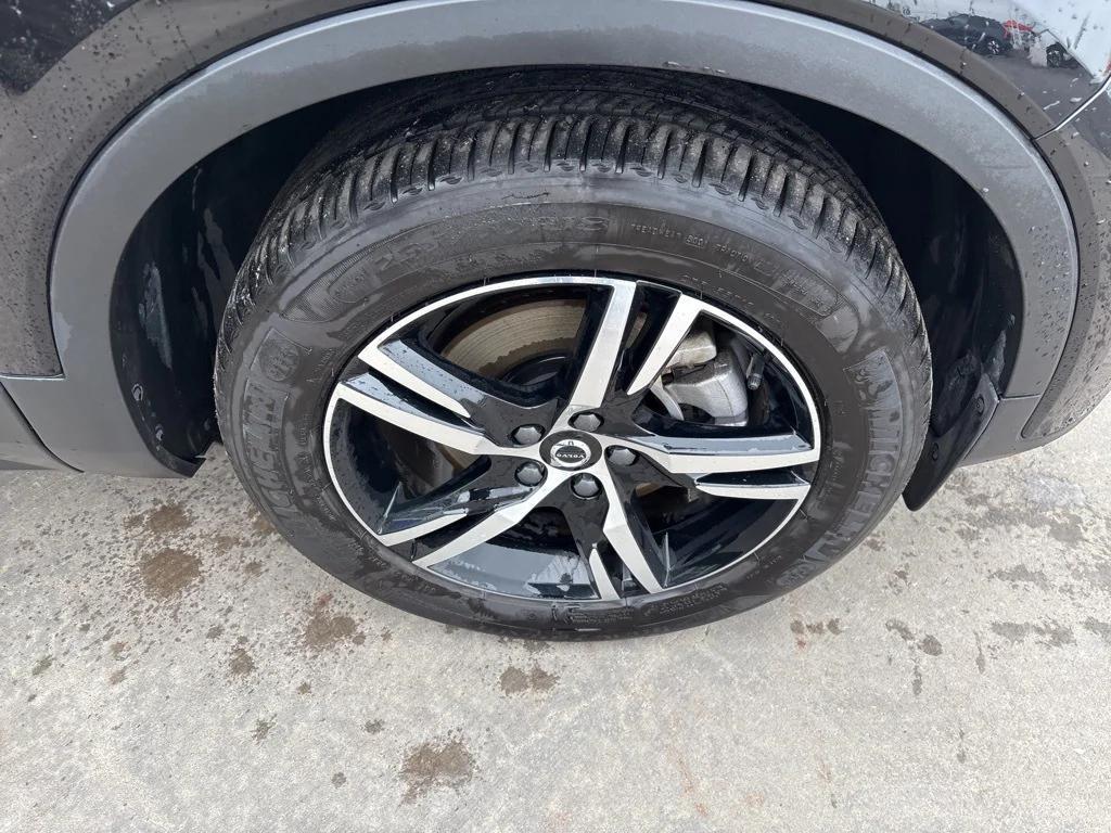 used 2025 Volvo XC40 car, priced at $29,995