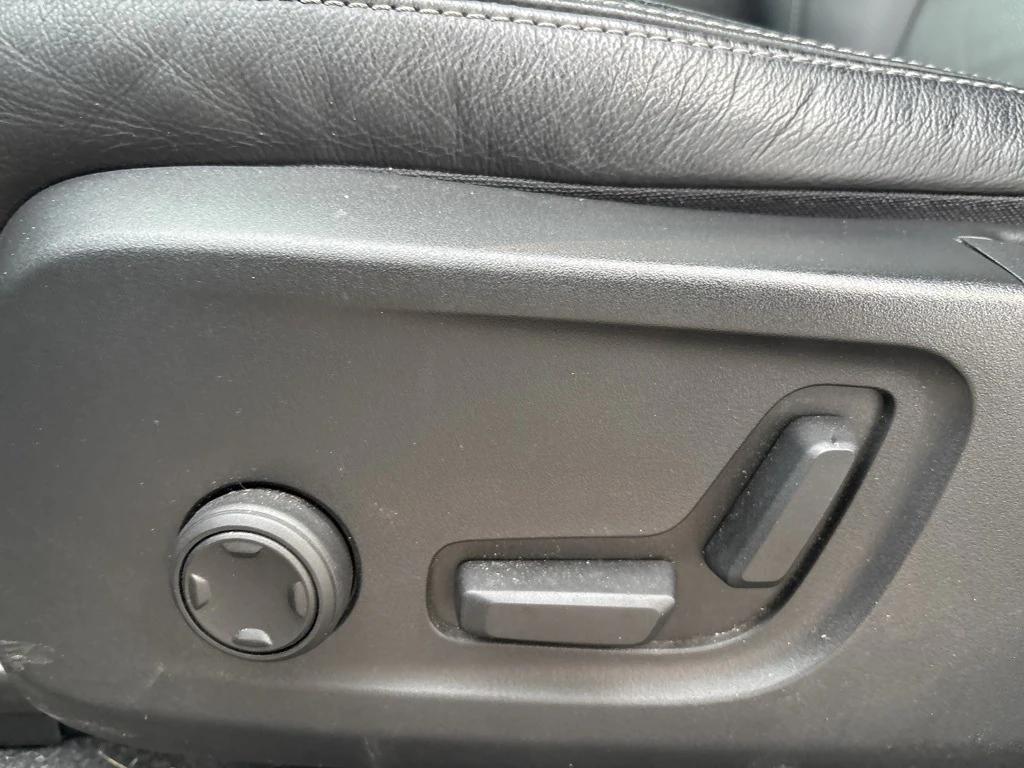 used 2023 Volvo XC40 car, priced at $29,495