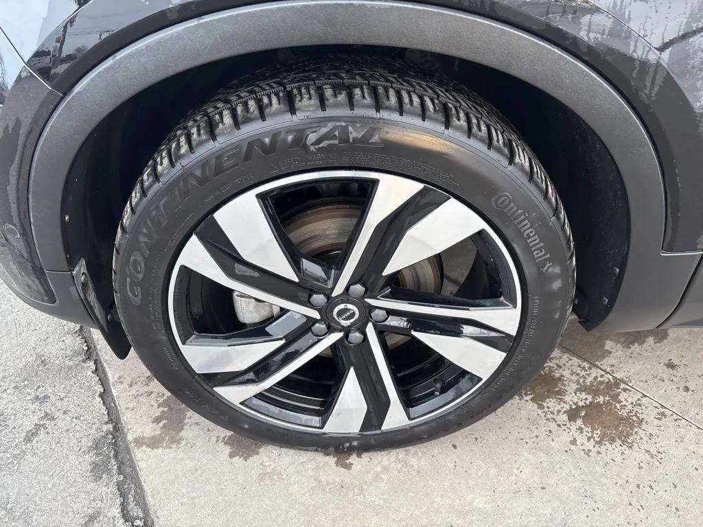 used 2023 Volvo XC40 car, priced at $29,495