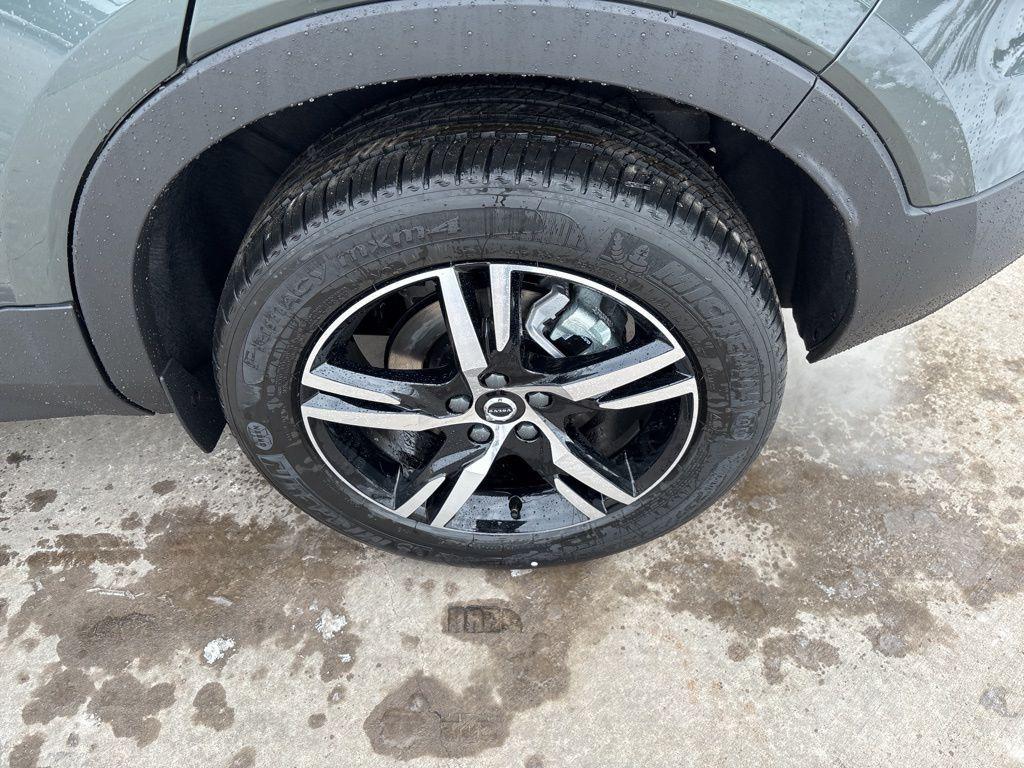 new 2026 Volvo XC40 car, priced at $45,645