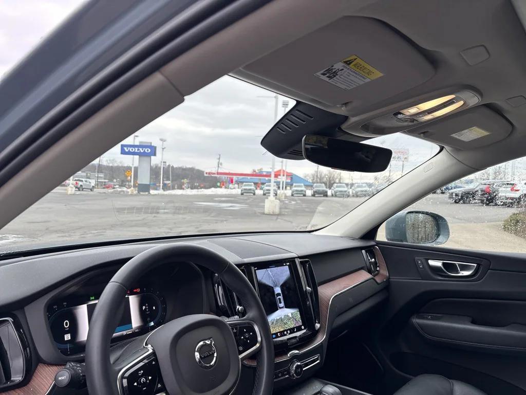 used 2023 Volvo XC60 car, priced at $31,995