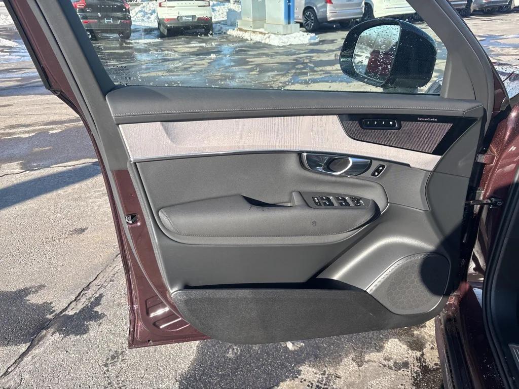 new 2026 Volvo XC90 car, priced at $75,950