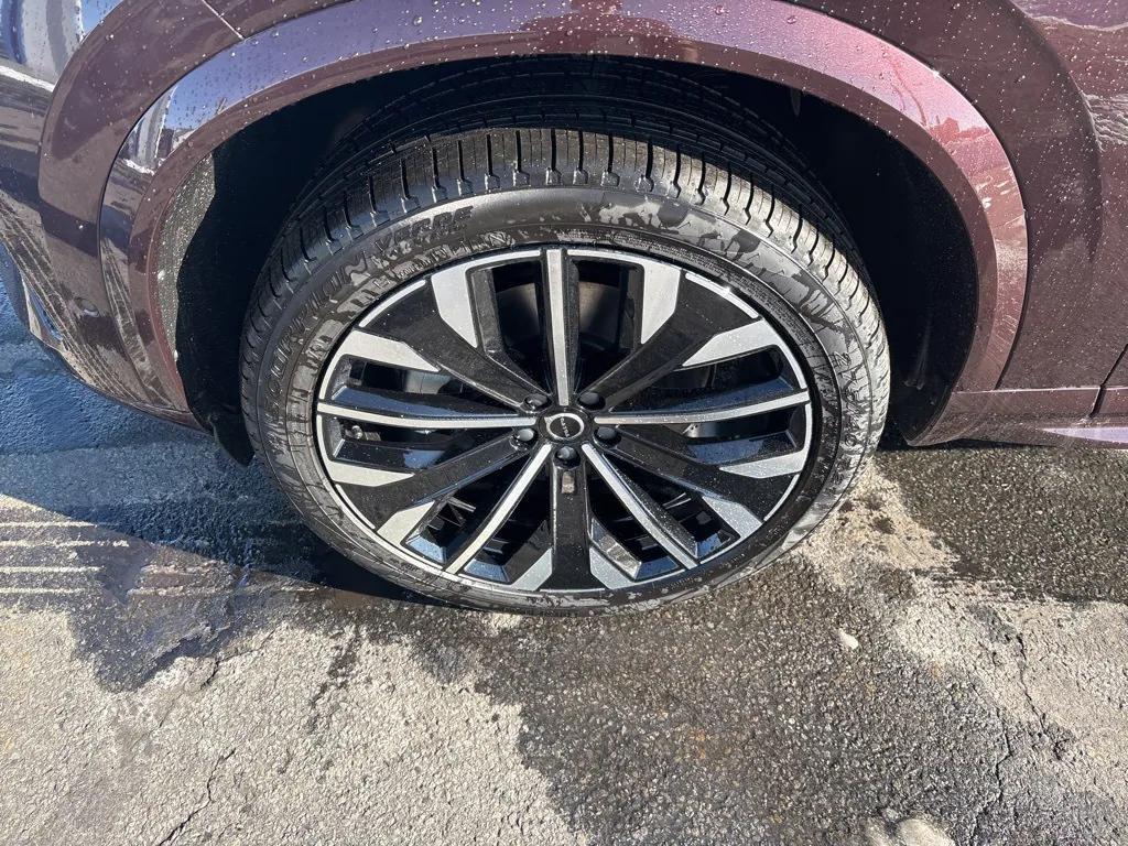 new 2026 Volvo XC90 car, priced at $75,950