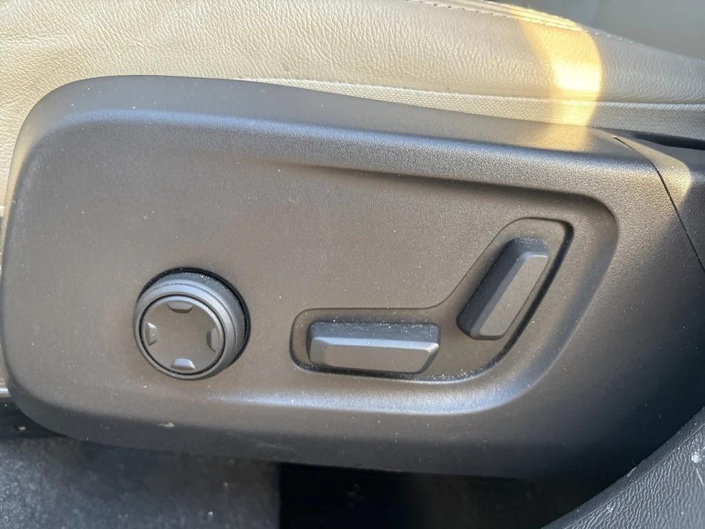 used 2023 Volvo XC40 car, priced at $30,645