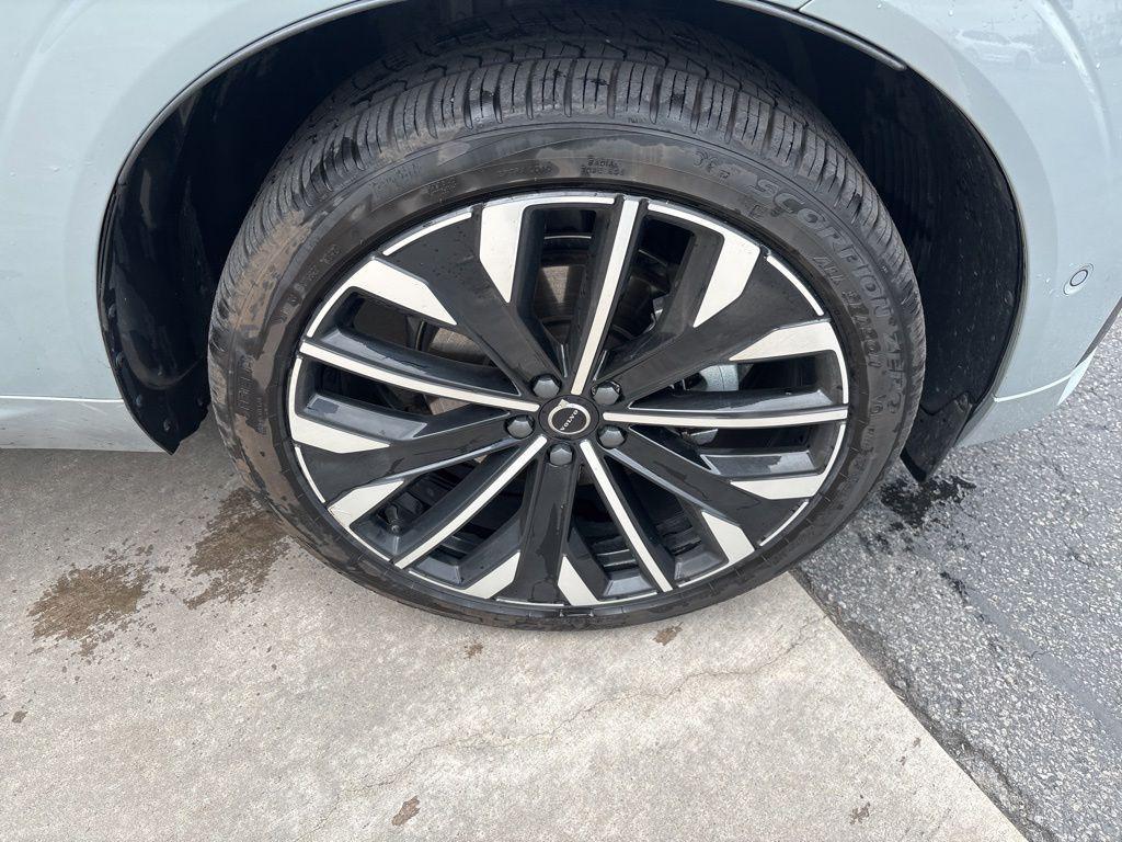 used 2026 Volvo XC60 car, priced at $57,995