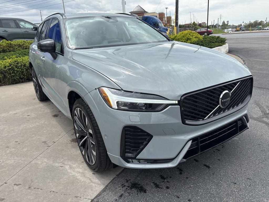 used 2026 Volvo XC60 car, priced at $57,995