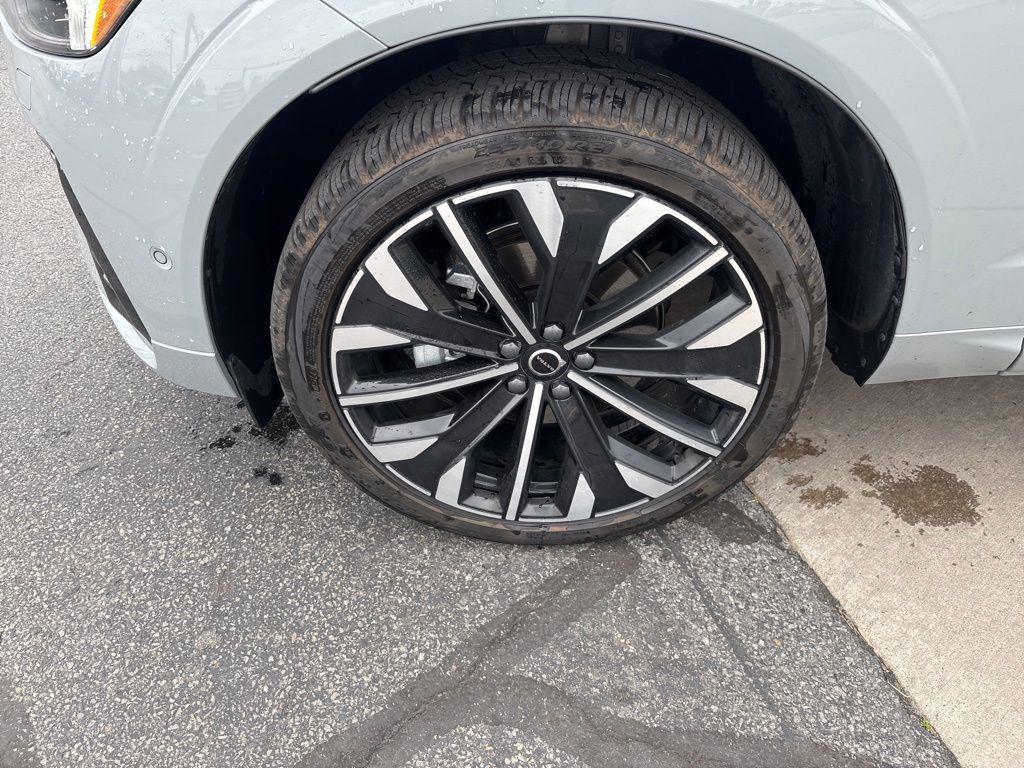 used 2026 Volvo XC60 car, priced at $57,995