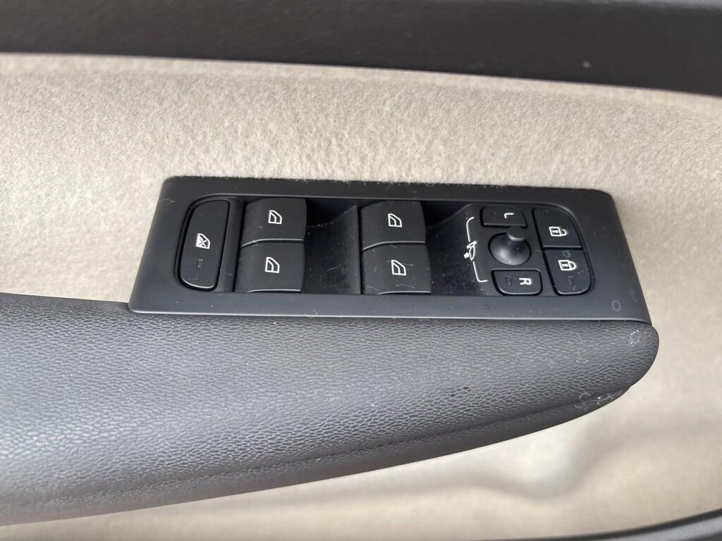 used 2023 Volvo XC40 car, priced at $32,495