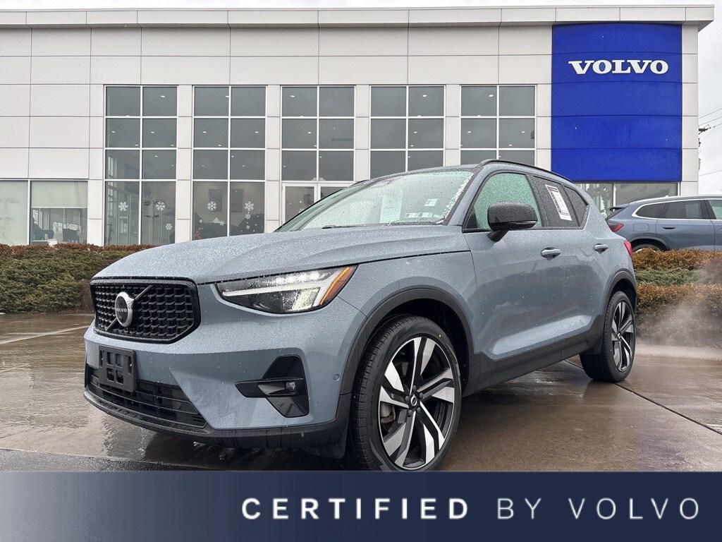 used 2023 Volvo XC40 car, priced at $32,495