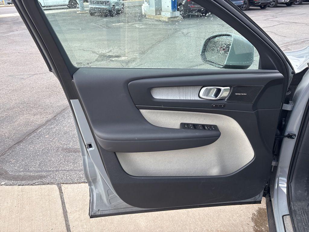 used 2024 Volvo XC40 car, priced at $35,995