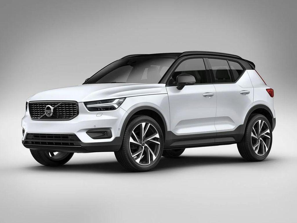 used 2021 Volvo XC40 car, priced at $24,937