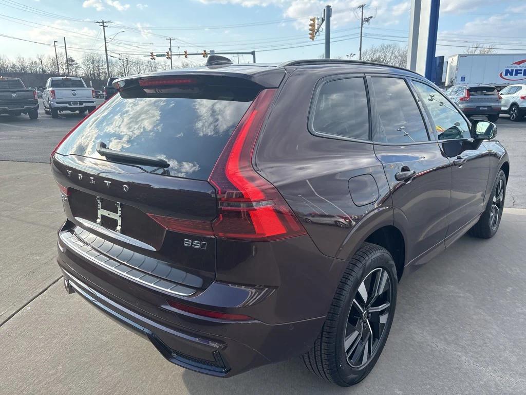 new 2026 Volvo XC60 car, priced at $58,105