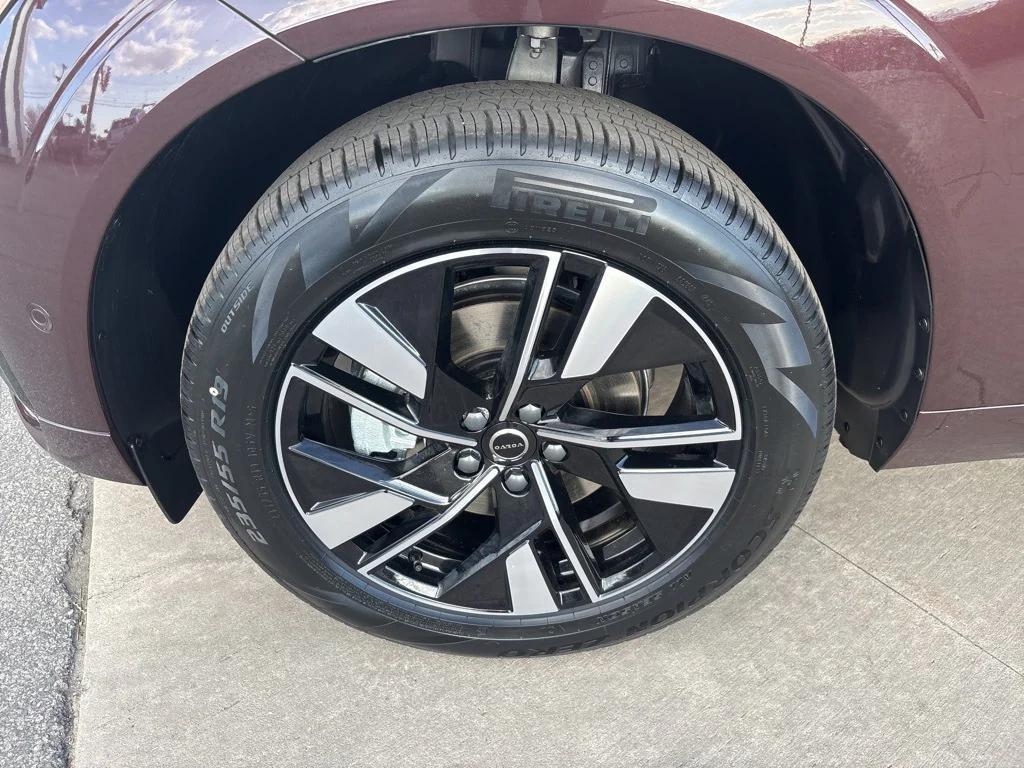 new 2026 Volvo XC60 car, priced at $58,105