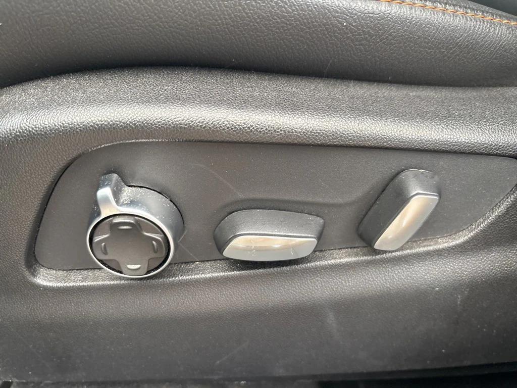 used 2019 Cadillac XT4 car, priced at $19,995