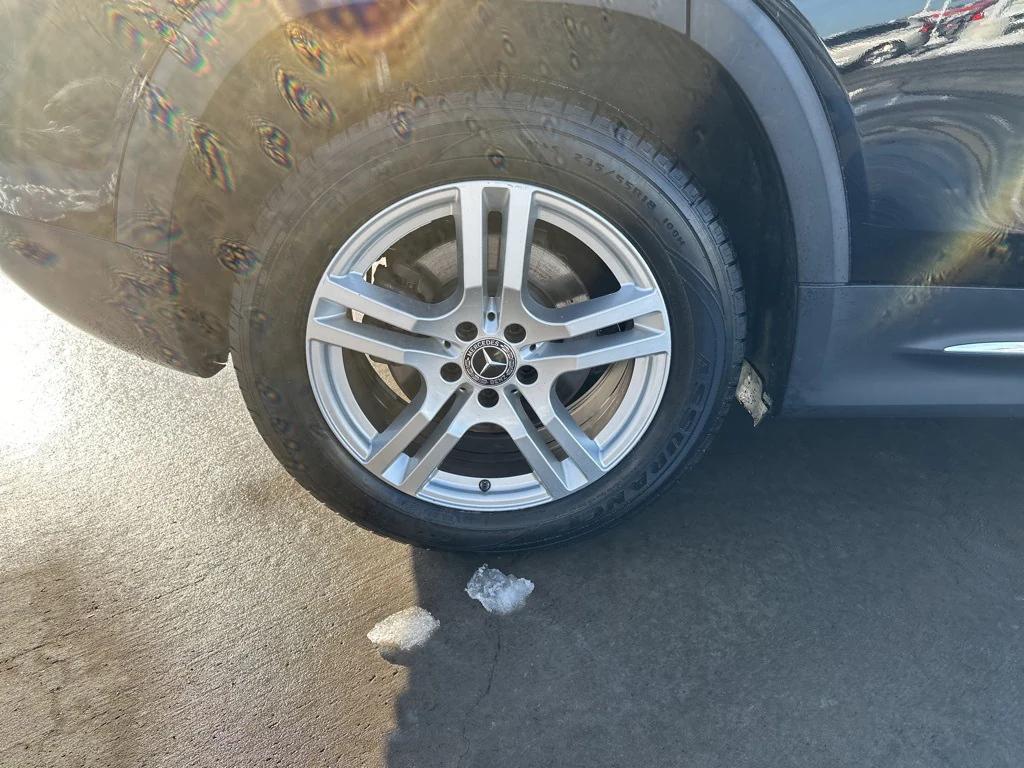 used 2020 Mercedes-Benz GLB 250 car, priced at $21,493