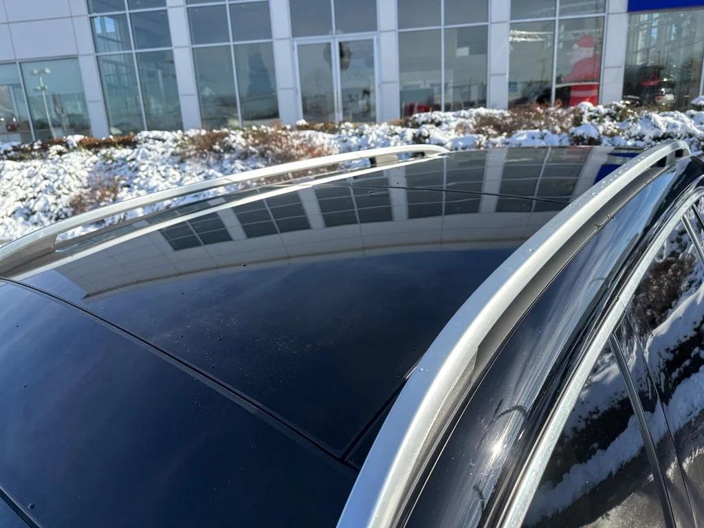 used 2020 Mercedes-Benz GLB 250 car, priced at $21,493