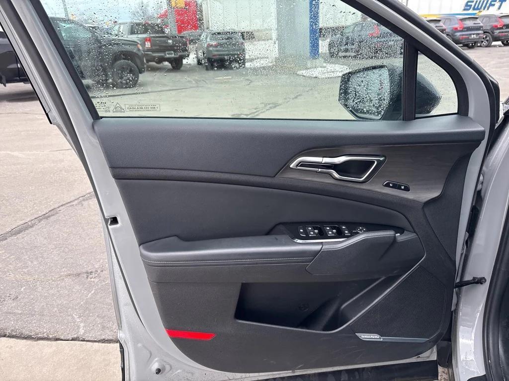 used 2024 Kia Sportage car, priced at $28,995