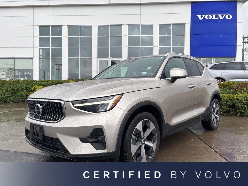 used 2023 Volvo XC40 car, priced at $31,995