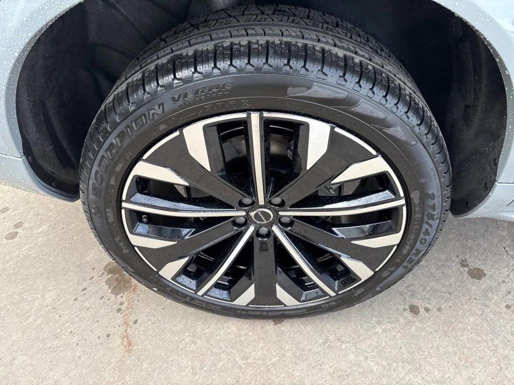 new 2026 Volvo XC90 car, priced at $75,155