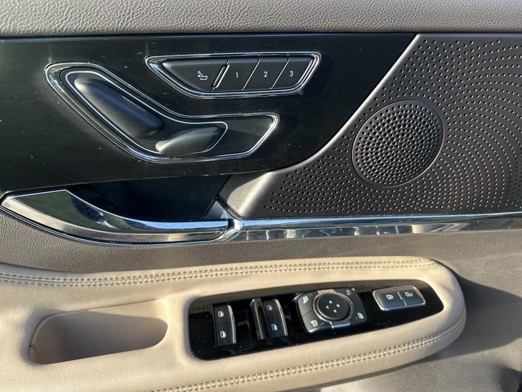 used 2023 Lincoln Corsair car, priced at $32,847