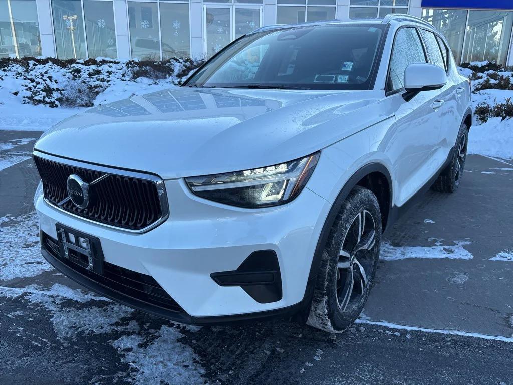 used 2023 Volvo XC40 car, priced at $25,486