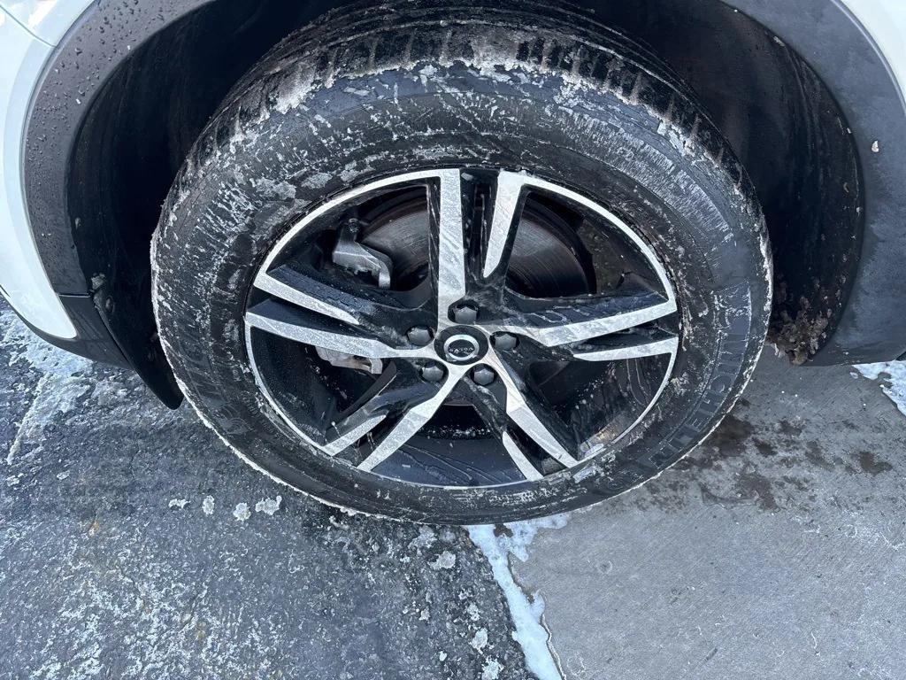 used 2023 Volvo XC40 car, priced at $25,486