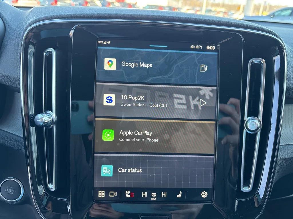 used 2023 Volvo XC40 car, priced at $25,486