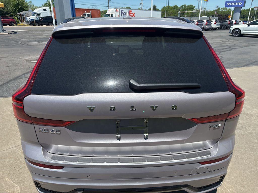 new 2026 Volvo XC60 Plug-In Hybrid car, priced at $71,570